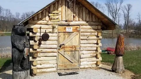 Cabin 6 — image 1 of 3