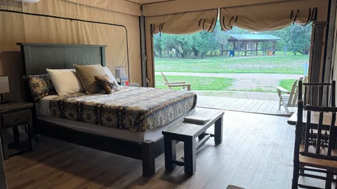 Family Suite (Occupancy: 4) — image 2 of 8