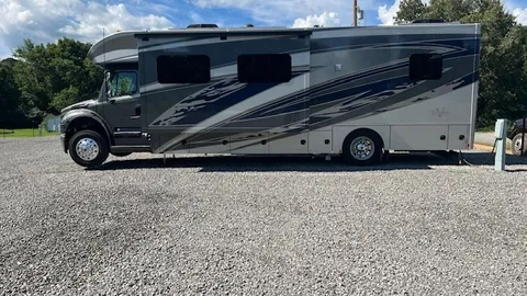 Full Hookup Back-In RV Site (Short Term) — image 8 of 8