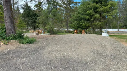 Full-Service Back-In Site — image 8 of 8