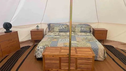 20' Luxury Belle Tent (King Bed and Full Futon) — image 2 of 10