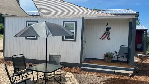White Cabin — image 1 of 7
