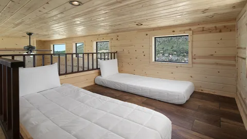 Cindy Bear™ Cabin — image 2 of 8