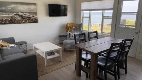 Executive Ocean View Cottage - 1 Bedroom (1 Queen bed) — image 1 of 7