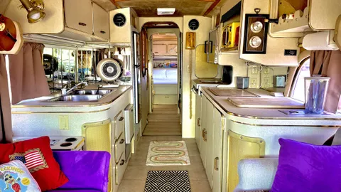 1957 Band Bus -Vintage Motorhome — image 30 of 30