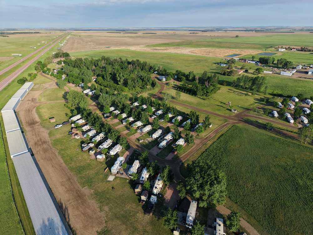 Happy Campers Campground - Chamberlain, SD - Photo 3