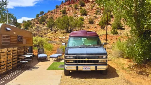 1993 Chevy G20 Van - Cozy Campground Stay in Kanab — image 1 of 9