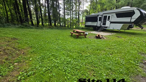 30 Amp Lake Adjacent RV Site — image 2 of 9
