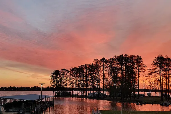 Flat Creek Marina and RV Camping – photo 1
