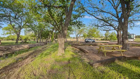 30/50 Amp Creekside Back-In RV Site — image 5 of 5