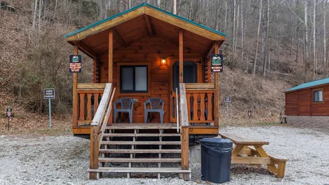 Cabin 4 - McCorkle Manor — image 1 of 6