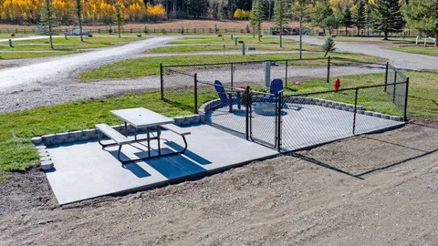 Bark'N Stay Signature Patio Pull-Thru RV Site — image 2 of 4