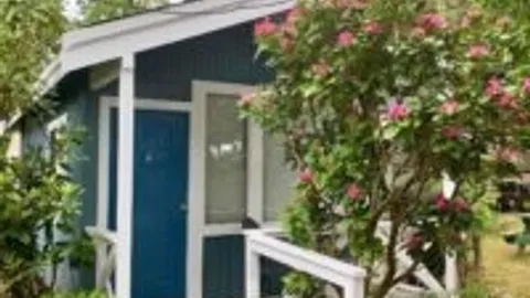 One Bedroom Rustic Cottage — image 2 of 6