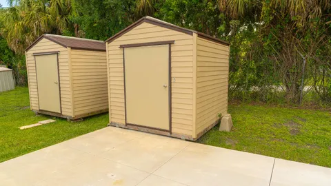 Standard Full Hookup RV Site — image 2 of 3