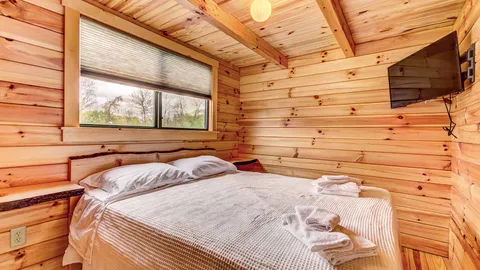 Ridge View Bungalow — image 11 of 11