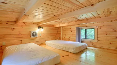Trailblazer Cabin — image 2 of 14