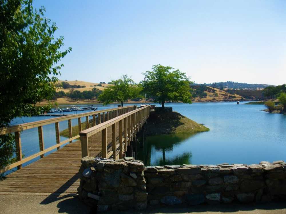 Pardee Lake Recreation Area - Photo 2