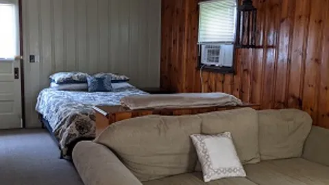 Douglas Fir Cabin - NO PETS ALLOWED — image 5 of 5
