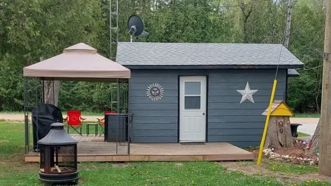 Cabin — image 1 of 5