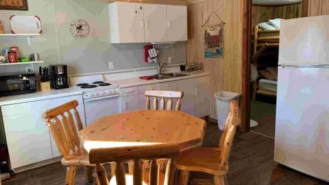 Cottage — image 6 of 6