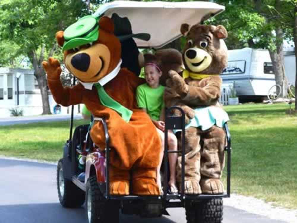 Yogi Bear's Jellystone Park Camp Resort: Eureka, Missouri - Photo 5