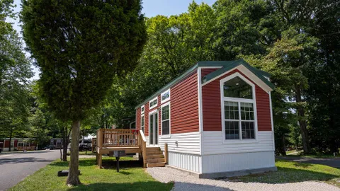 Candy Cane Cottage — image 1 of 10