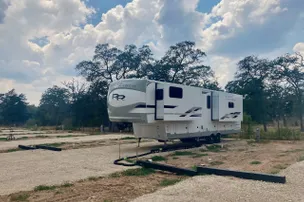 Austin Oaks RV Park – photo 3