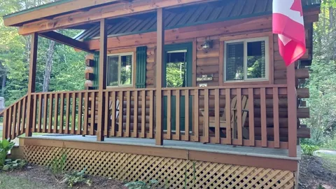 Small Cabin — image 1 of 6