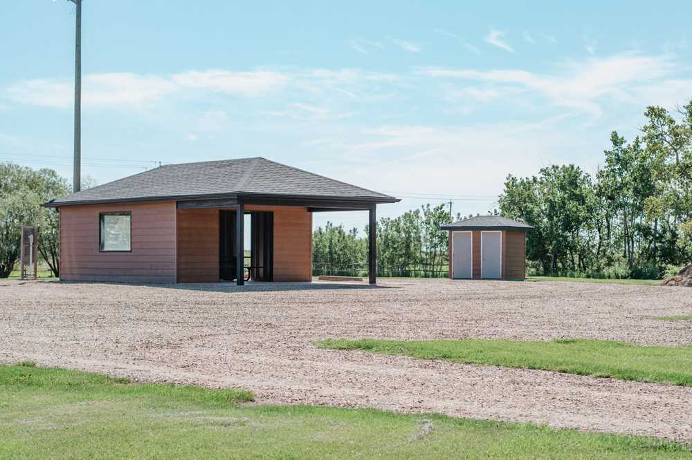 Edgerton Day Campground, Daysland, Alberta - Photo 2