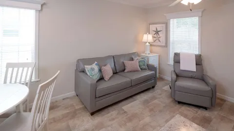 Standard Park Model 1 Bedroom — image 2 of 11