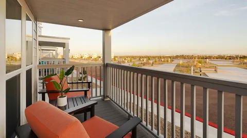 Promenade Cottage - 2 Bedroom — image 2 of 11