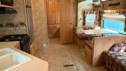Ranger Smith RV Rental — image 2 of 9