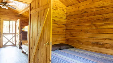 Cottage — image 2 of 11