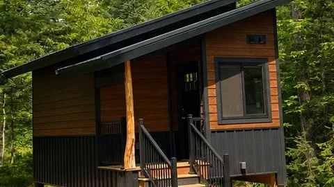 Tiny Cabin #44 - Peggie's Post — image 1 of 7
