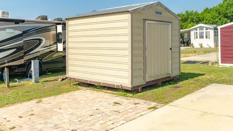 Elite Full Hookup RV Site — image 2 of 3