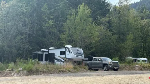 Premium Wooded RV Sites (30 Amp) — image 1 of 4