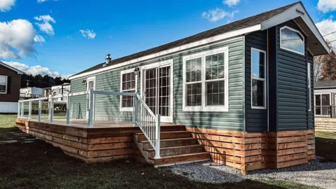 The Birch – 2-Bedroom Resort Cottage — image 1 of 14