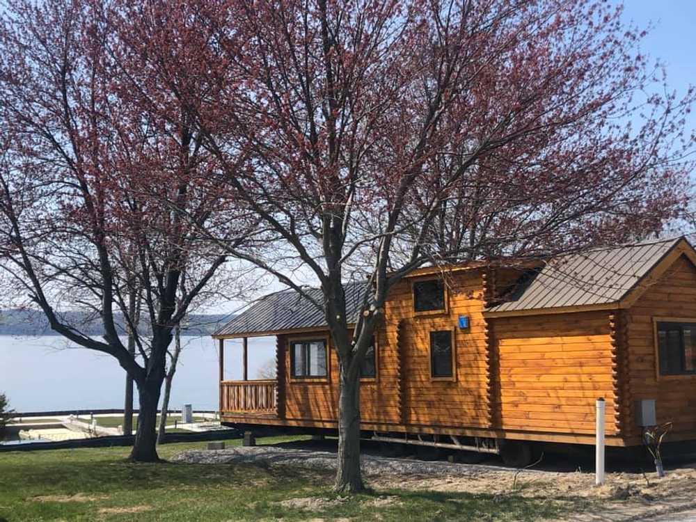 Cabins and Food – Camp Seneca Lake