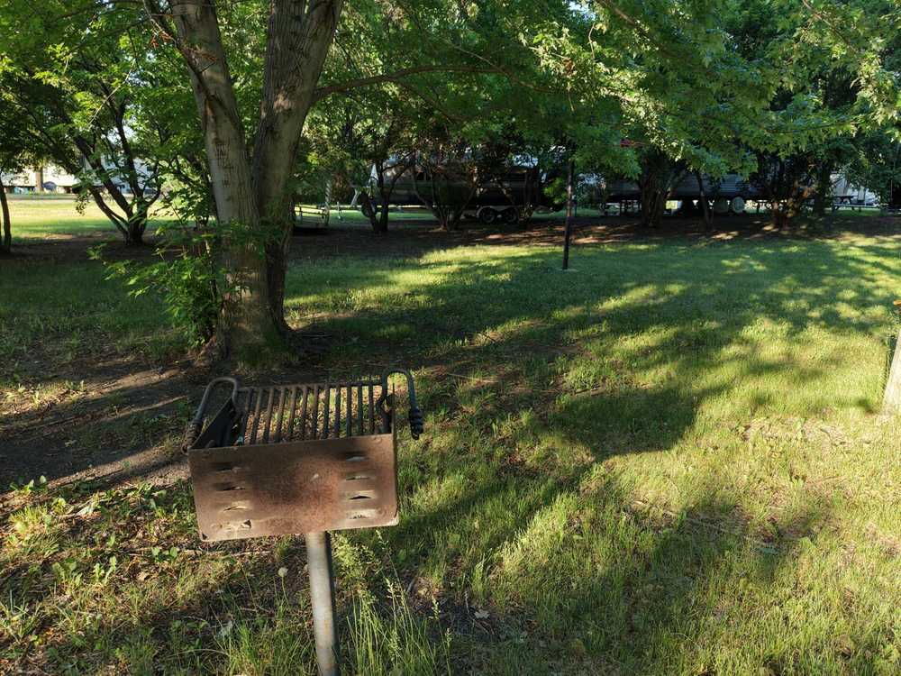 Happy Campers Campground - Chamberlain, SD - Photo 4