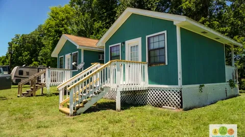 Cabin — image 1 of 5