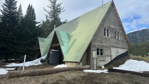 All Seasons Lodge — image 1 of 2