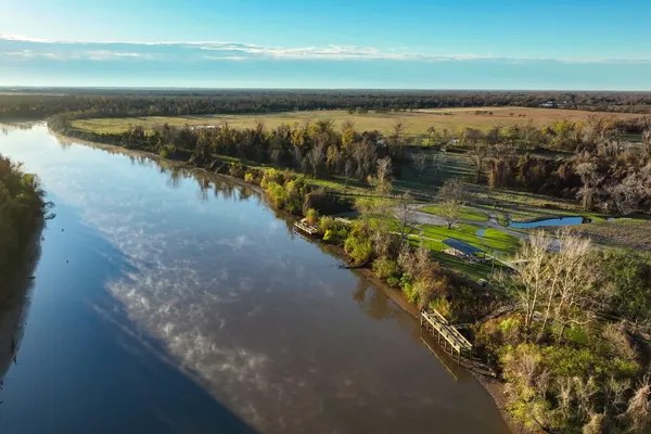 FM 521 River Park – photo 1
