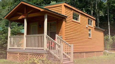 1 Bedroom Deluxe Cabin — image 1 of 6
