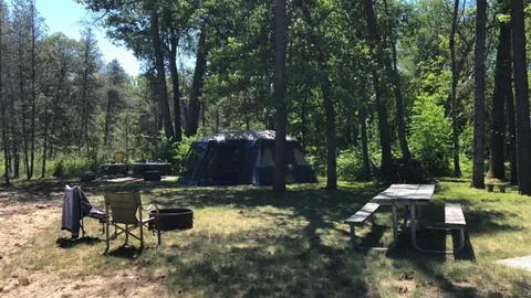 Site DRP - Deluxe Rustic Tent Site (with power) — image 2 of 7