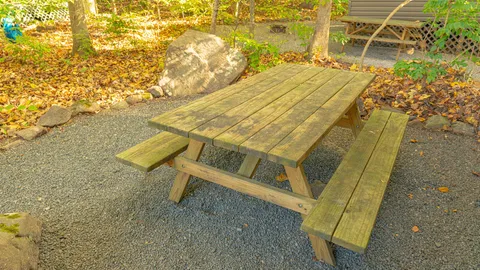Deluxe Log Cabin — image 10 of 10