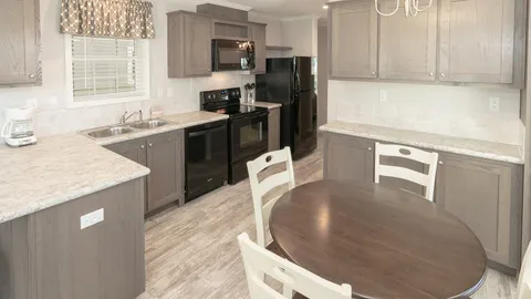 Platinum 1 Bedroom Rental — image 2 of 6