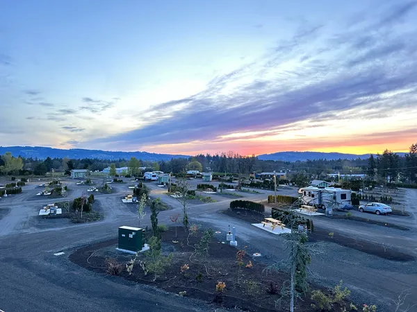 Dundee Hills Resort, Dundee, Oregon campground