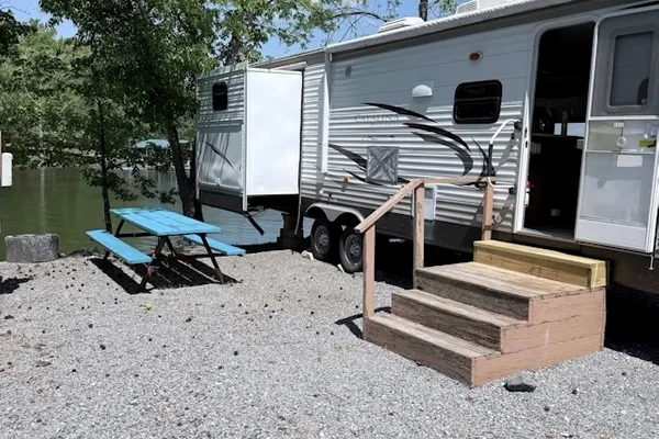 Lakeside Campground, Marina, and Boat Storage – photo 1