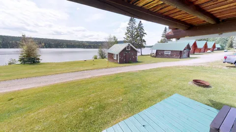 Cabin 7 - (off lake) — image 2 of 8