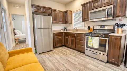 2B CABIN W/L — image 1 of 28